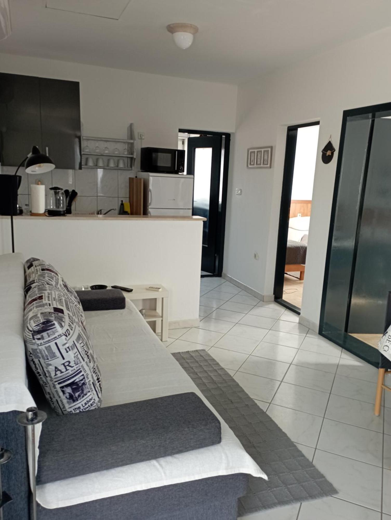 Apartments Frigan Maslenica Zewnętrze zdjęcie